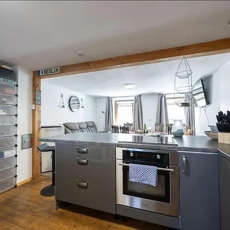 Wohnwerk: Moselhaus, Direkt Grenze Luxemburg *